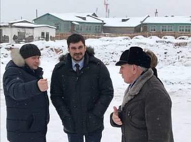 Ход строительства школы в Покосном контролирует Андрей Микуляк